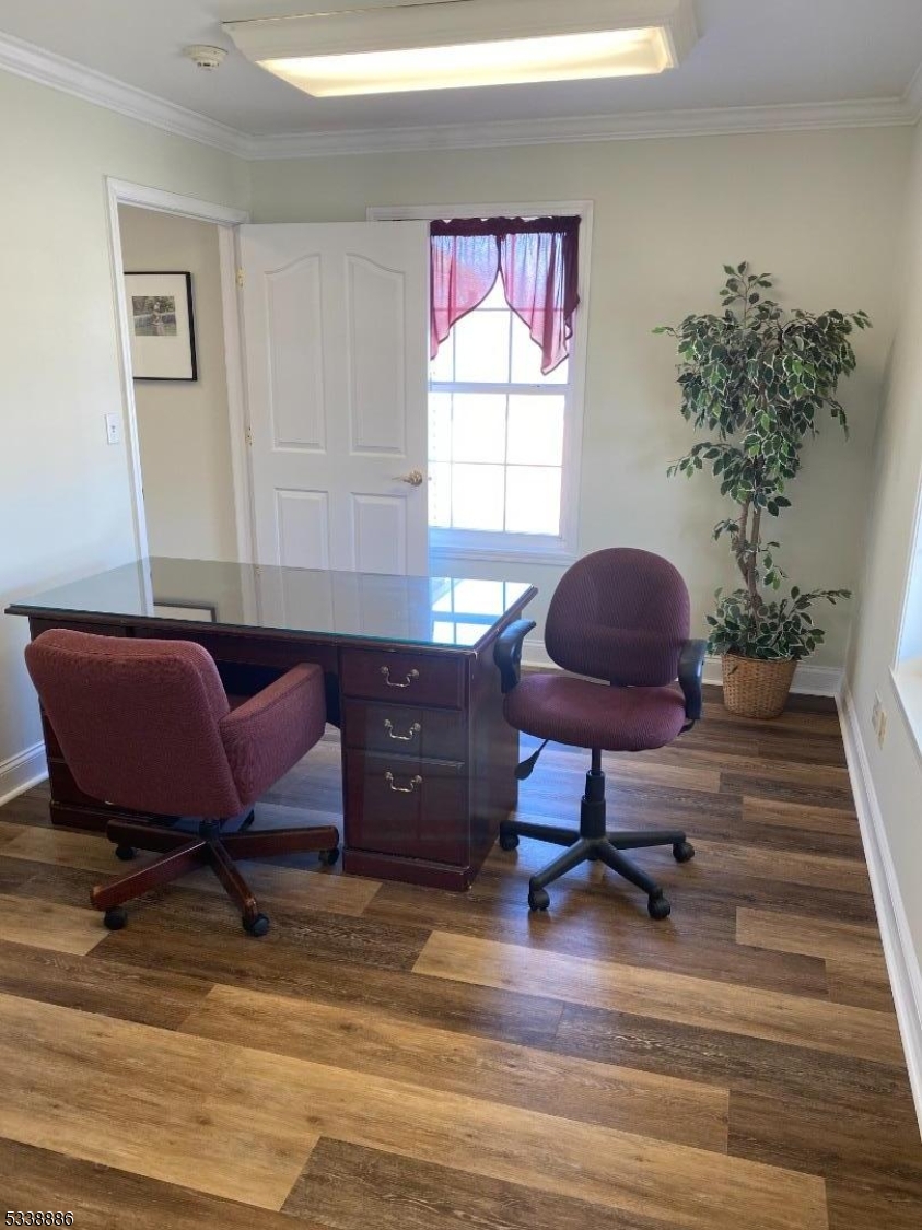 Highway Business District - Commercial Lease