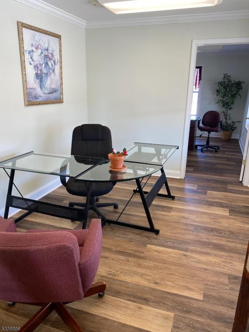 Highway Business District - Commercial Lease