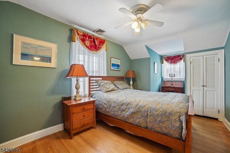 Larchmont Estates - Residential