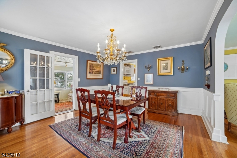 Larchmont Estates - Residential