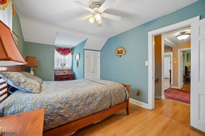 Larchmont Estates - Residential