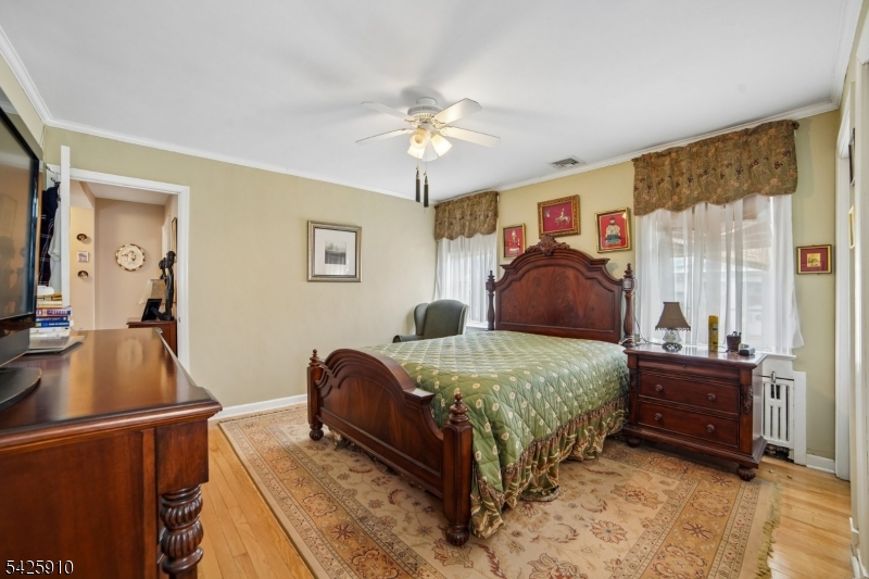 Larchmont Estates - Residential