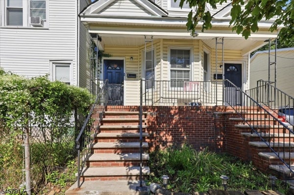 293 OGDEN ST # 1, ORANGE, NJ 07050 - Image 09cfdff054e15d6efce68542a5a40afb/2575256720