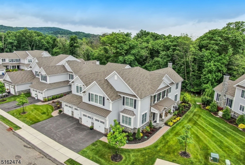 Reserve at Franklin Lakes - Residential