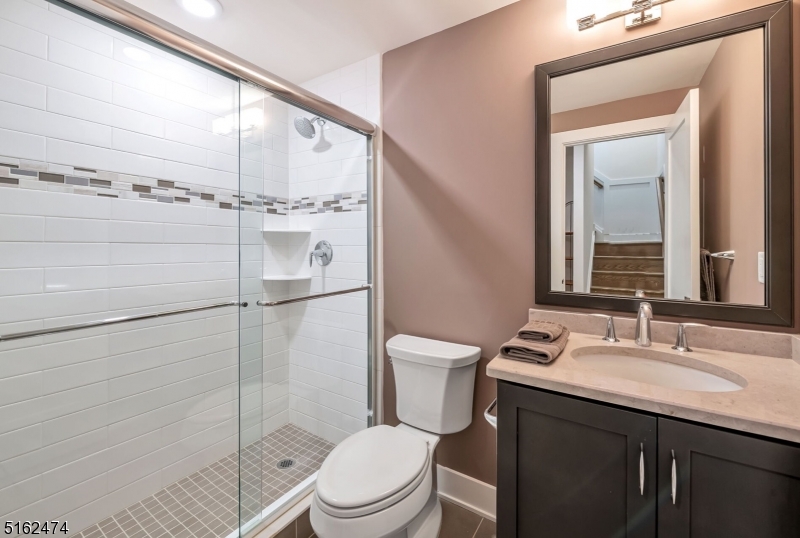 Reserve at Franklin Lakes - Residential