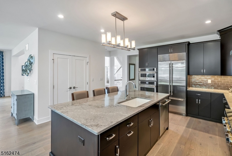 Reserve at Franklin Lakes - Residential