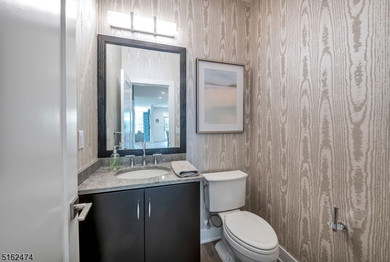 Reserve at Franklin Lakes - Residential