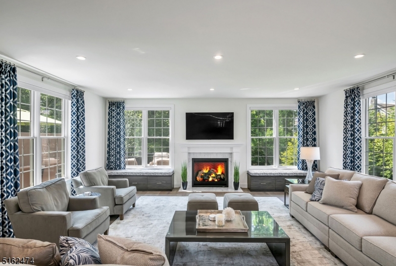 Reserve at Franklin Lakes - Residential