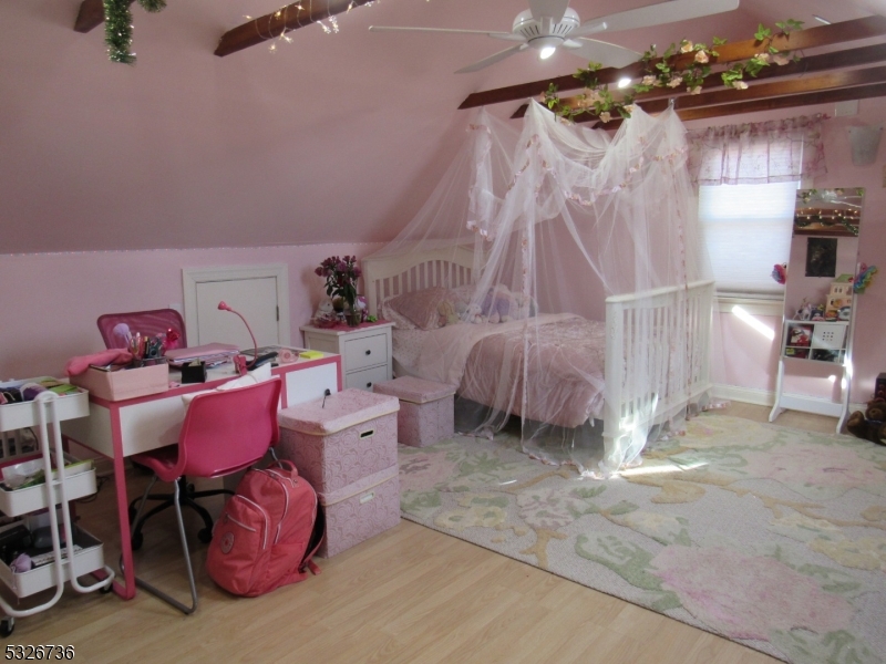 Newark City, New Jersey 07106, United States, 4 Bedrooms Bedrooms, ,2 BathroomsBathrooms,Residential,Pending,29685