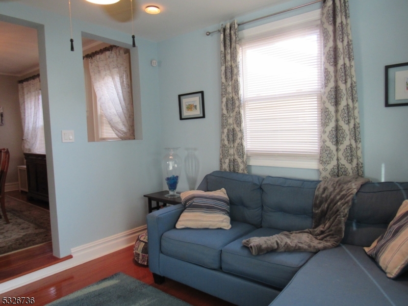 Newark City, New Jersey 07106, United States, 4 Bedrooms Bedrooms, ,2 BathroomsBathrooms,Residential,Pending,29685