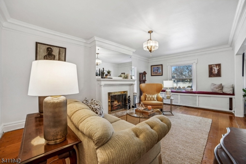 Tuxedo Park - Residential