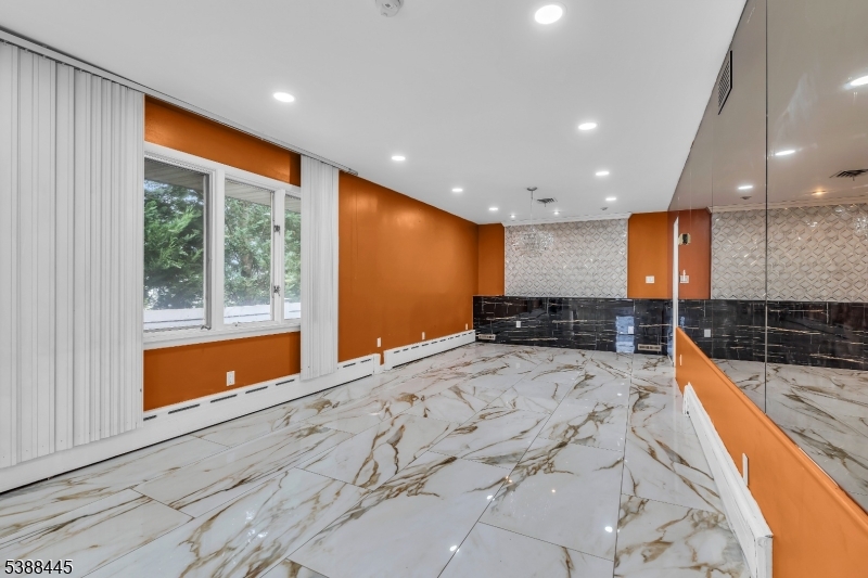 Noe Estate - Residential