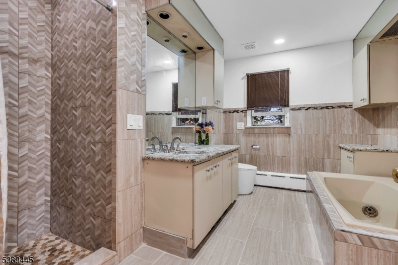 Noe Estate - Residential