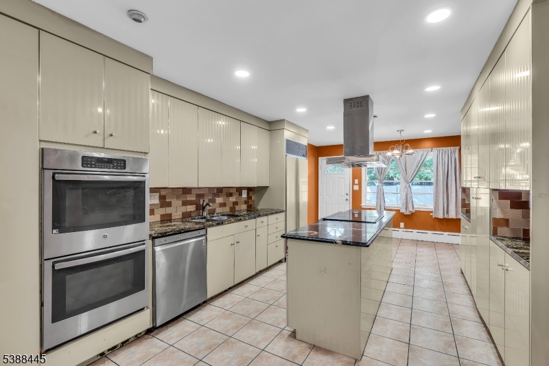 Noe Estate - Residential