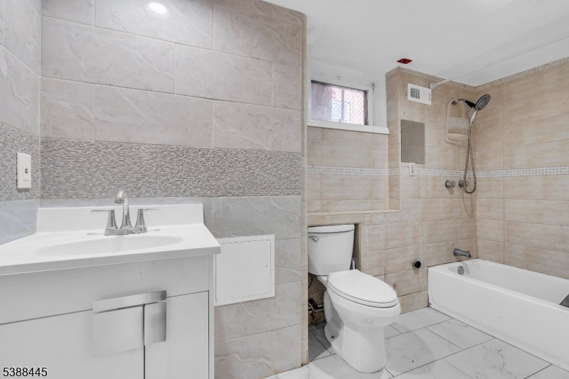 Noe Estate - Residential