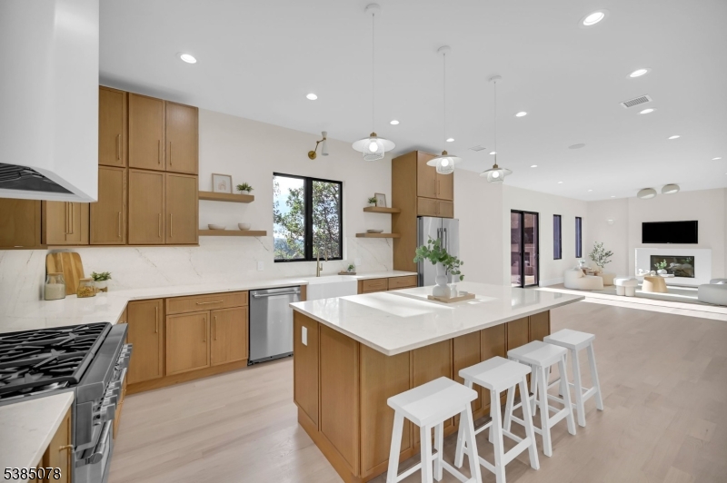 Hillside - Residential