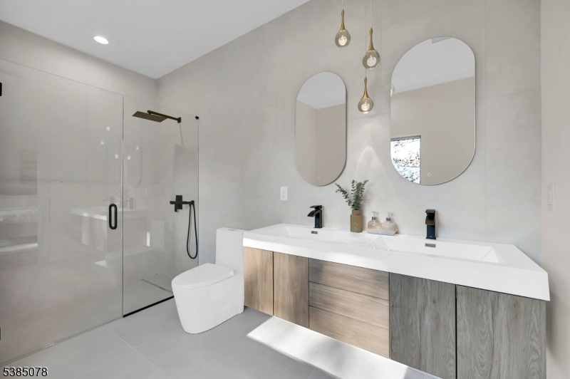 Hillside - Residential