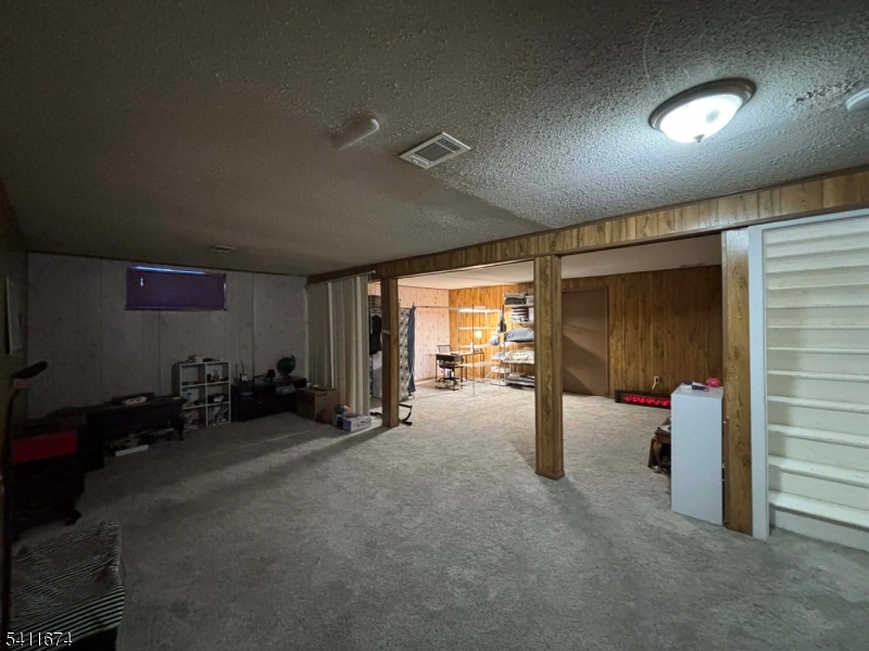 Beverly Hill Terrace Condom - Residential Lease