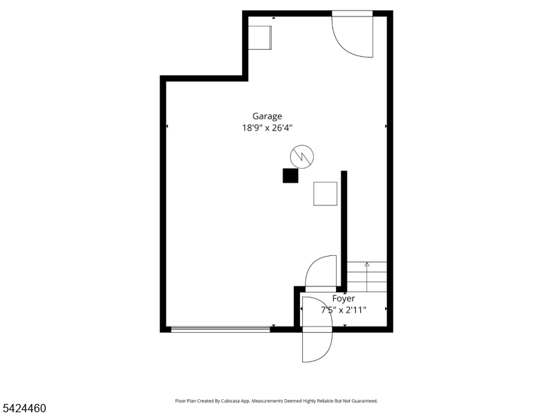 Main image without alt text