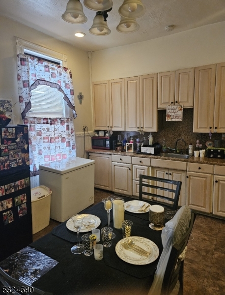 1709 Kennedy Blvd