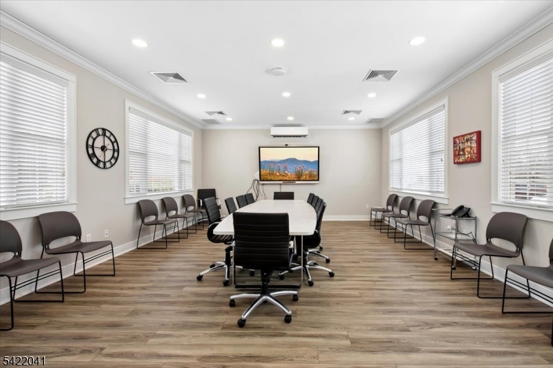 Murray Hill Square - Commercial Sale