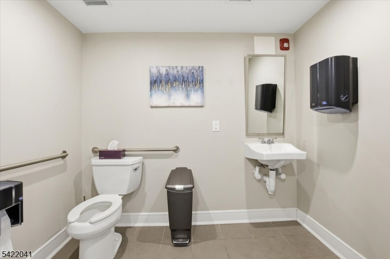 Murray Hill Square - Commercial Sale