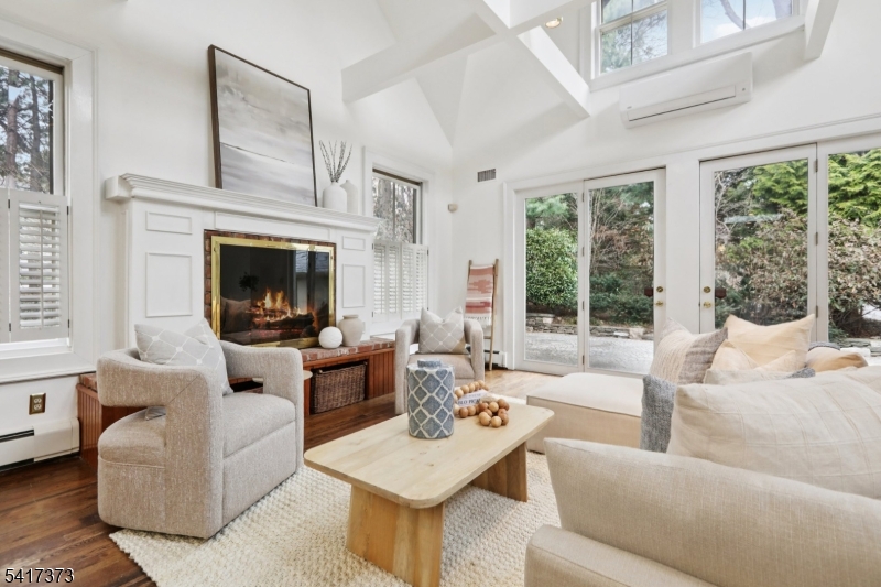 Short Hills Park - Residential