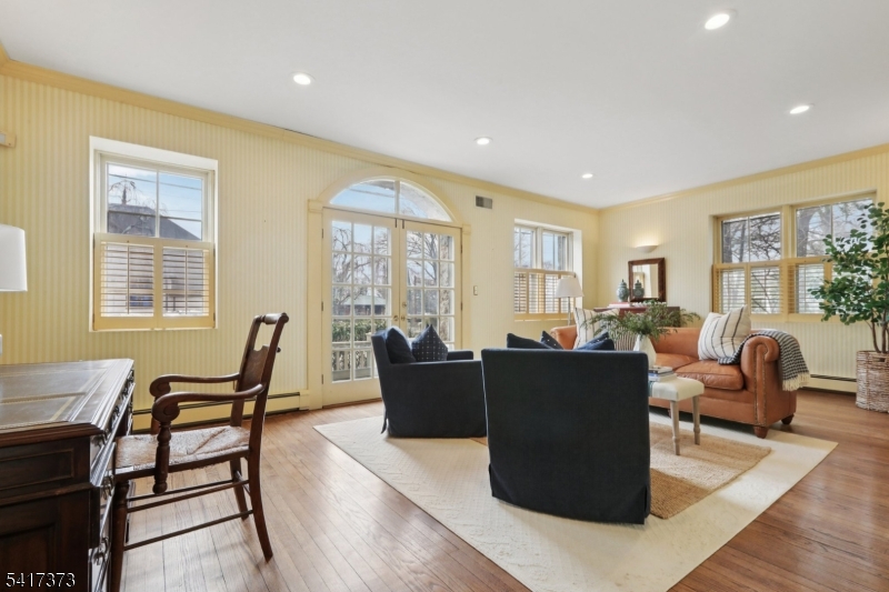 Short Hills Park - Residential