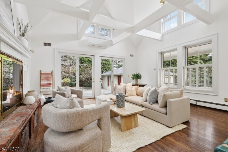 Short Hills Park - Residential