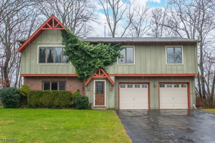 ESTATE SALE!!! Welcome home to this beautiful Sussex County 3 bedroom bi-level home with 1 full bath and 2 half baths on over an acre of property on a quiet cul-de-sac. Home features 2 car garage, island kitchen, half bath in master bedroom. Walk out your formal dining room to the large deck for entertaining or hang out in your fenced in yard. Hurry this one wont last!!