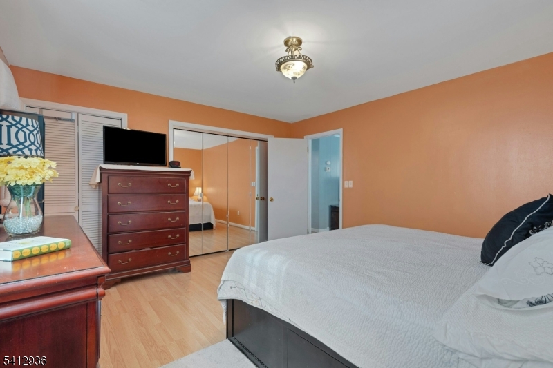 Hill Crest - Residential