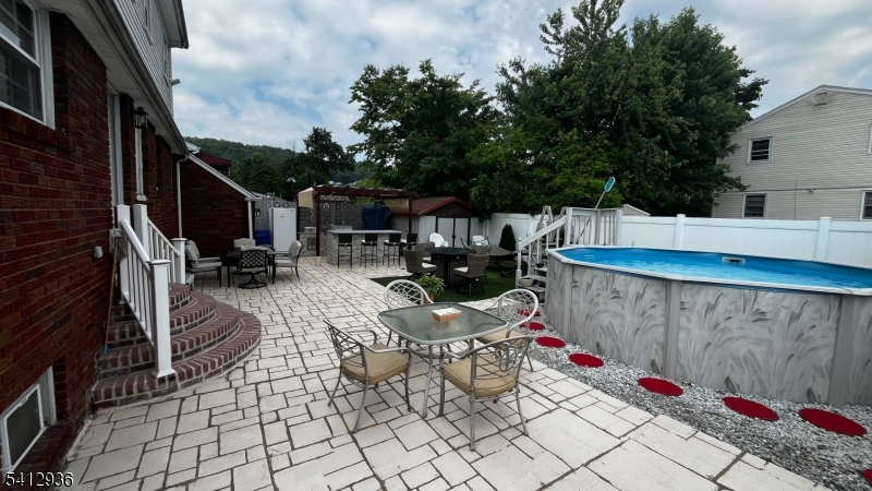 Hill Crest - Residential