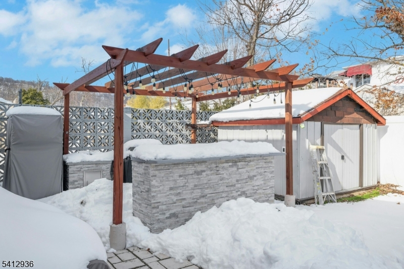 Hill Crest - Residential