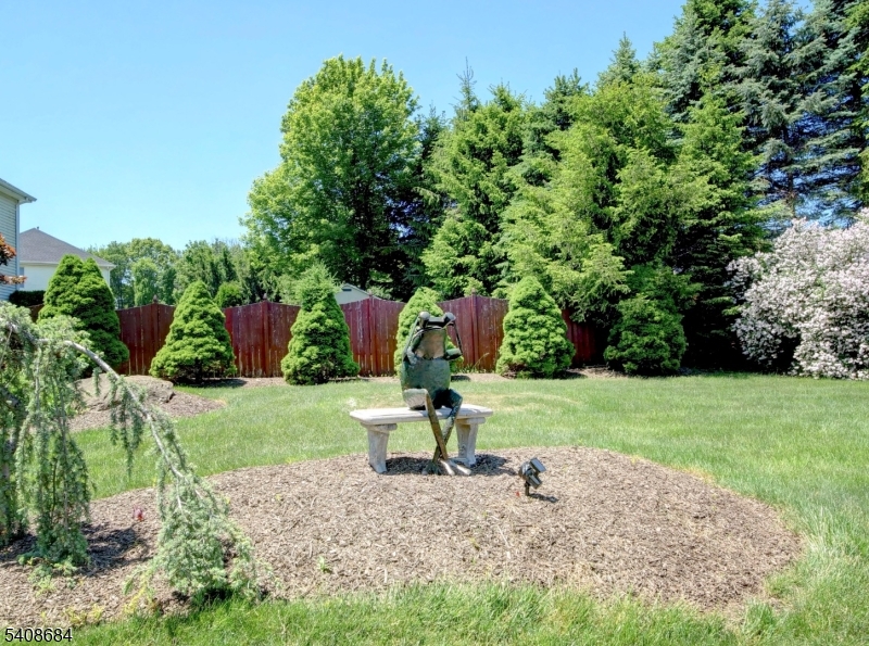 POETS PEAK - Residential