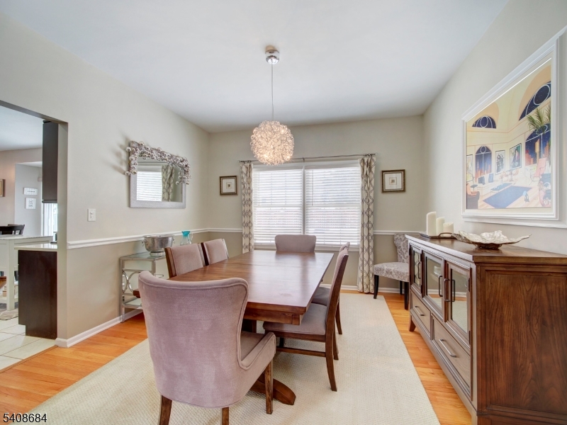 POETS PEAK - Residential