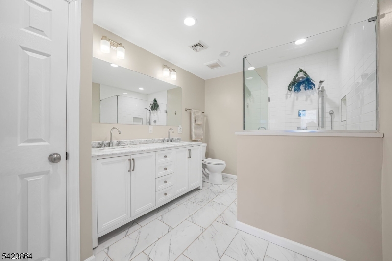 Meadow Ridge Condo - Residential