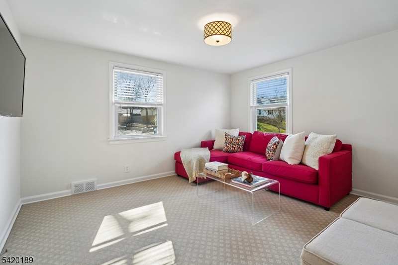 Briant Park - Residential