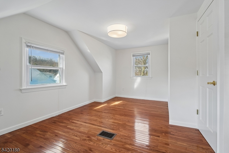 Briant Park - Residential