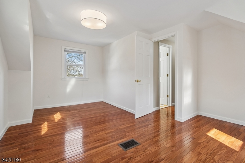 Briant Park - Residential