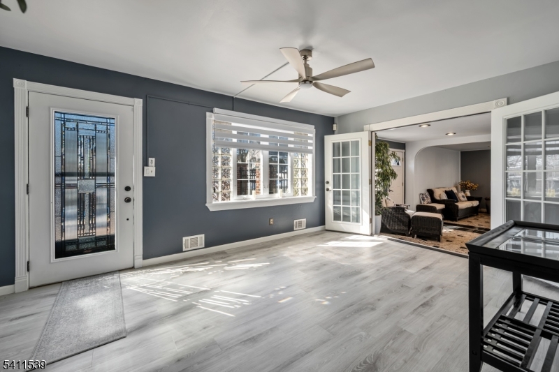 Hillcrest - Residential