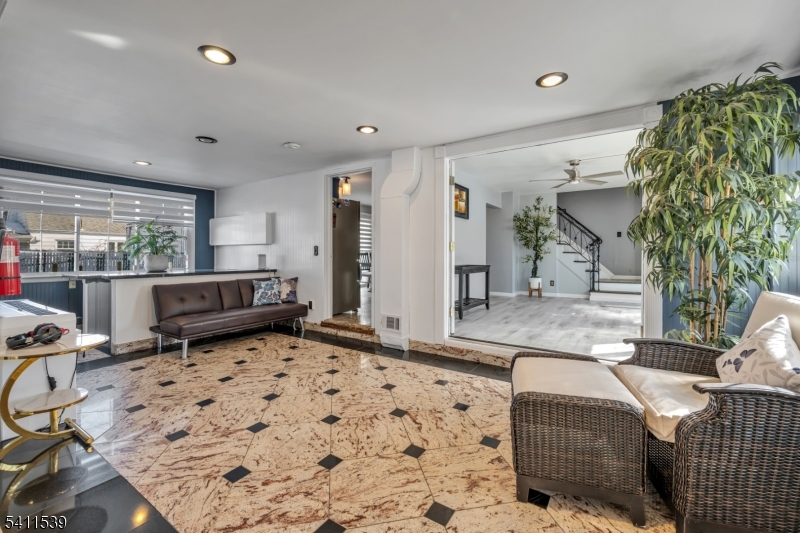 Hillcrest - Residential