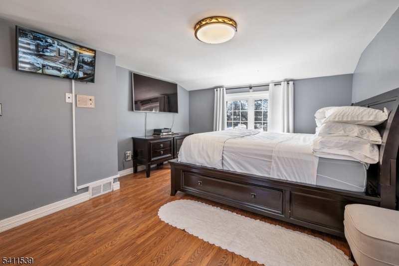 Hillcrest - Residential