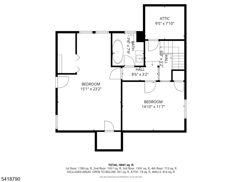 Main image without alt text