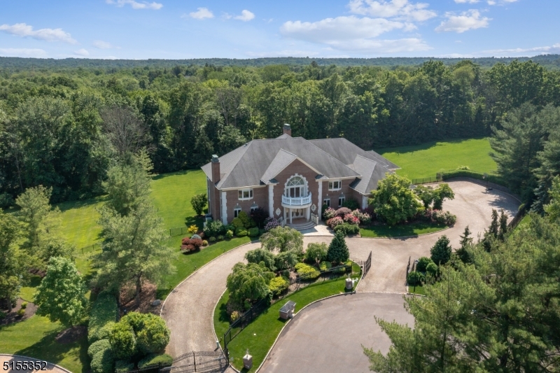 COUNTRY CLUB ESTATES - Residential