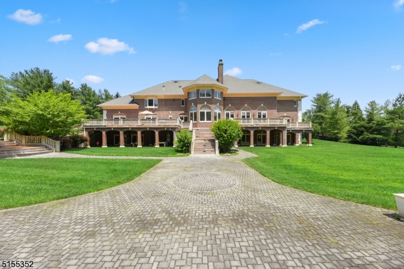 COUNTRY CLUB ESTATES - Residential