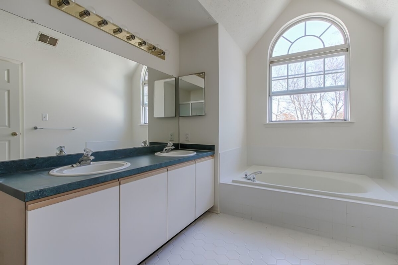 Rose Arbor - Residential Lease