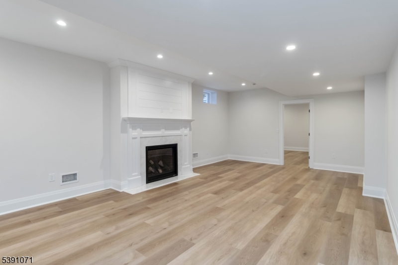 Upper Washington Avenue - Residential