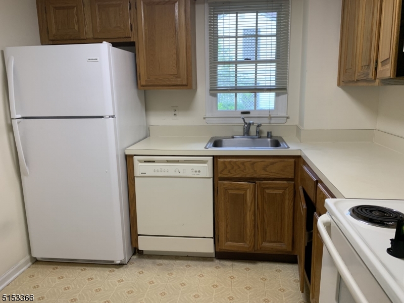 Spring Ridge-Adams Village - Residential Lease