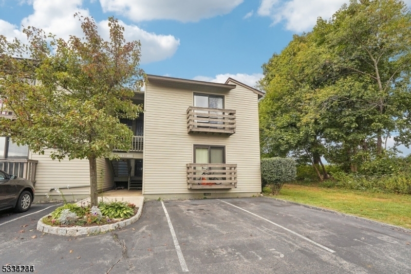 Glen Gardner Boro, New Jersey 08826, United States, 2 Bedrooms Bedrooms, ,6 BathroomsBathrooms,Residential,Active,10409