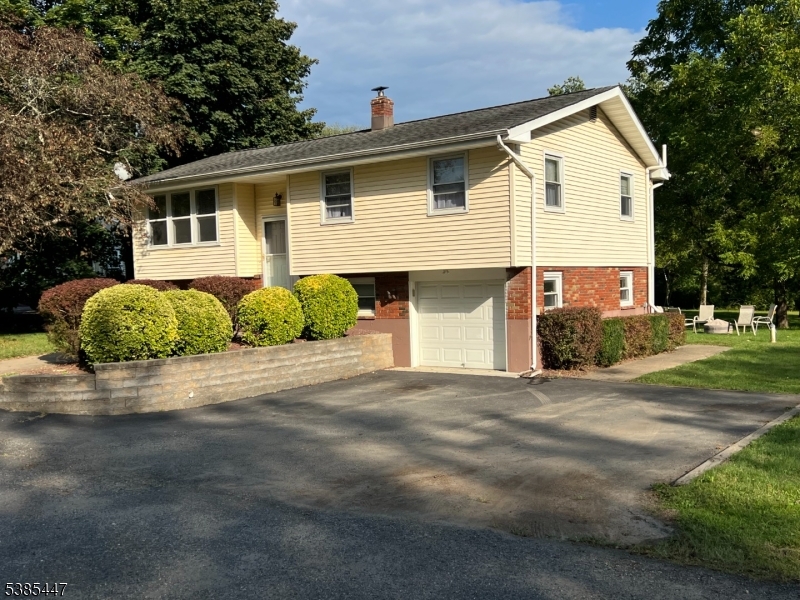 Mansfield Twp., New Jersey 07865, United States, 4 Bedrooms Bedrooms, ,2 BathroomsBathrooms,Residential,Pending,213065